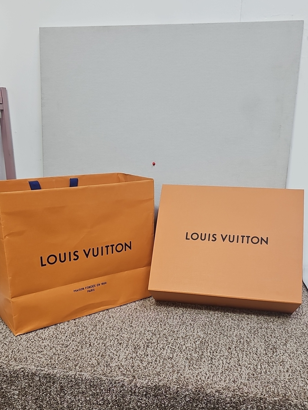 LOUIS VUITTON GIFT BOX & SHOPPING BAG BFPM-09-235